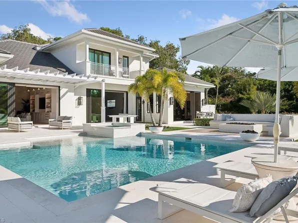 186 North ST, NAPLES, FL 34108