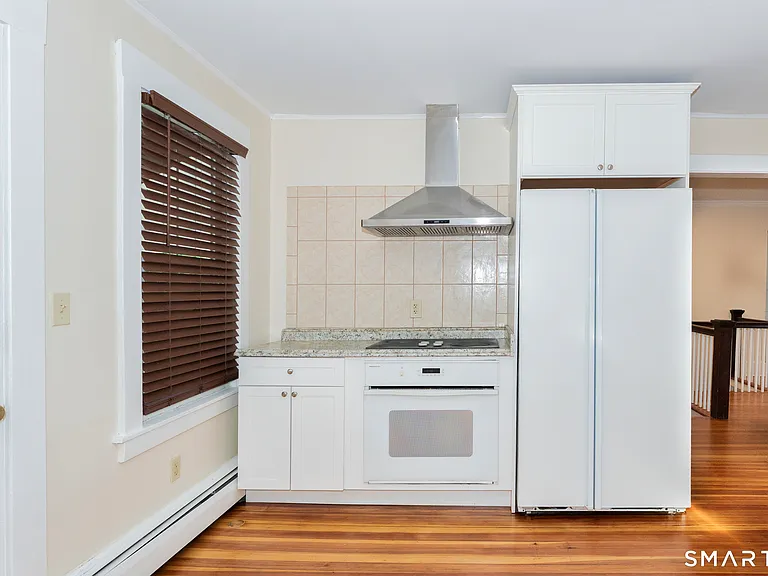 798 Farmington Ave #2 — Photo 7
