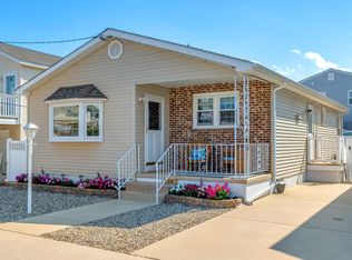 108 W Syracuse Ave, Wildwood Crest, NJ 08260