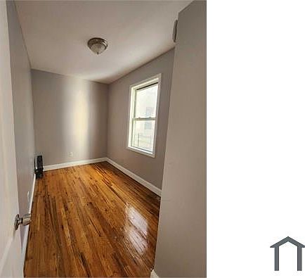 2nd image of 3149 Seymour Ave APT 1
