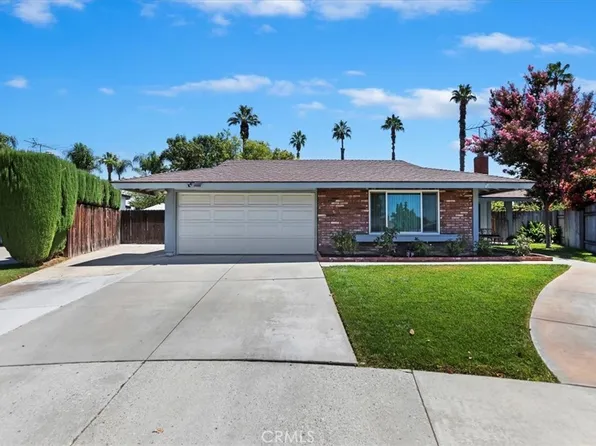 8676 Limestone Dr, Riverside, CA 92504