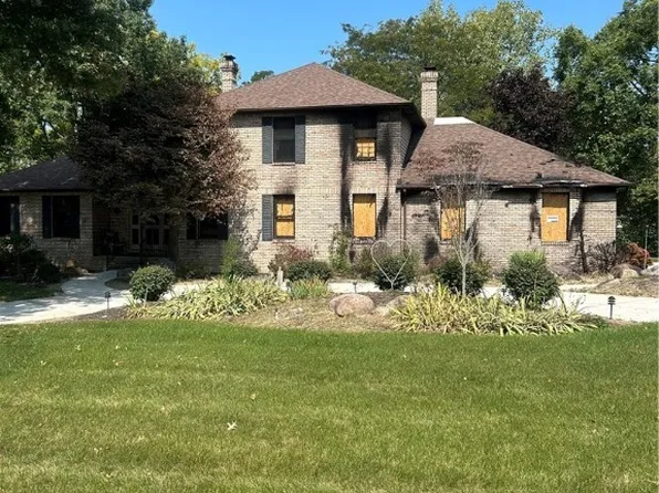 6707 Springview Dr, Independence, OH 44131