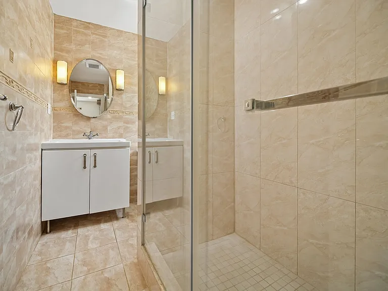 66 W Hobart Gap Rd — Photo 19