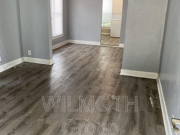 4th image of 1628 Orange St