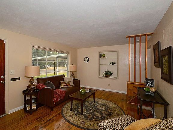 4th image of 2309 W Central Ave