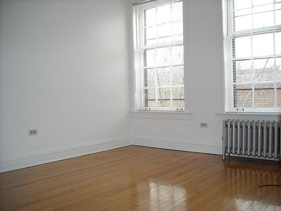 4th image of 905 Sherman Ave APT B1