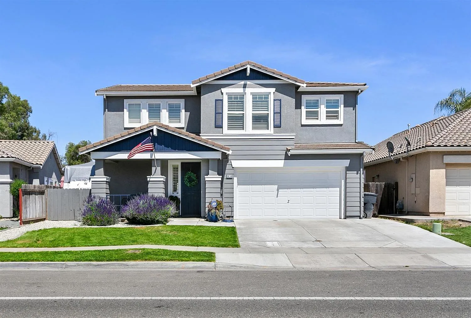 5834 Saxon Way photo 1