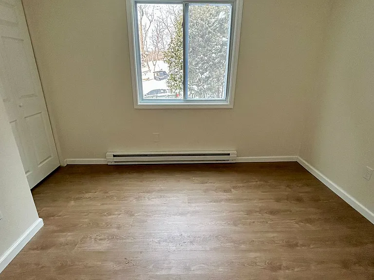 635 E Seneca Tpke #633 — Photo 6