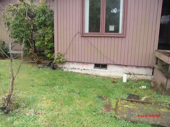 3rd image of 101 6th St W
