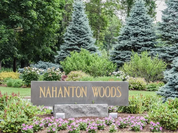 210 Nahanton St APT 407, Newton, MA 02459
