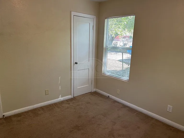 1608 Duncan Ave — Photo 18