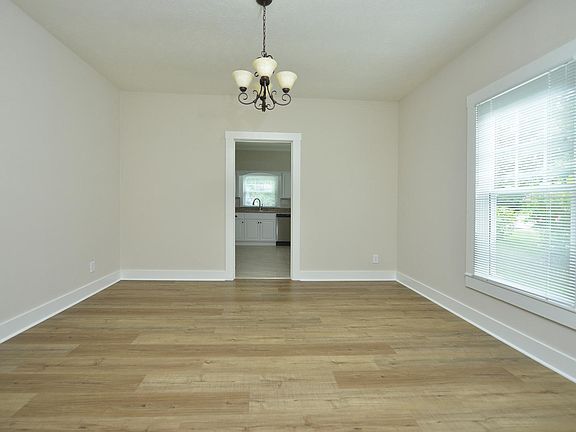 5th image of 109 Elizabeth St