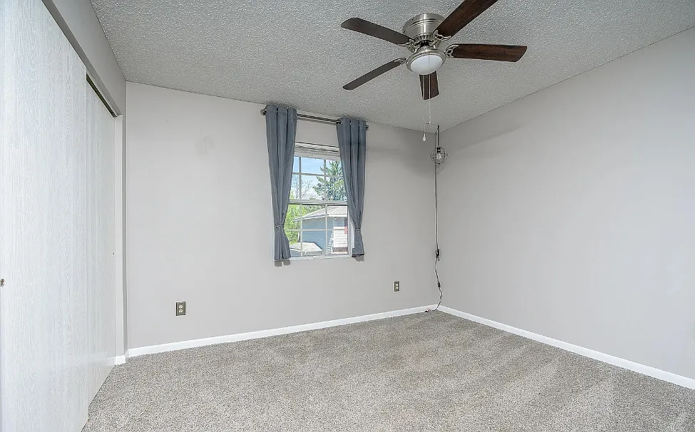Building Photo - 25B Pine Ln #6