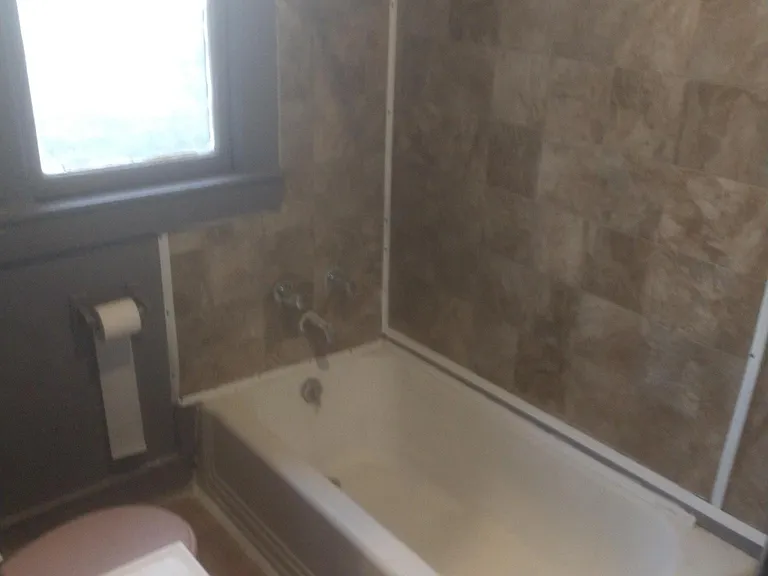 1512 E Rosedale St — Photo 7