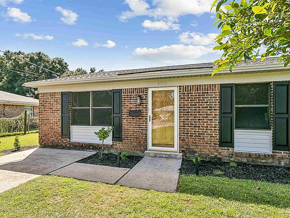2nd image of 4373 Pine Villa Cir