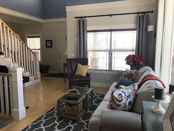 4th image of 2348 Westcliff Dr
