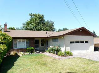 1318 Bay View Farm Rd, Pinole, CA 94564