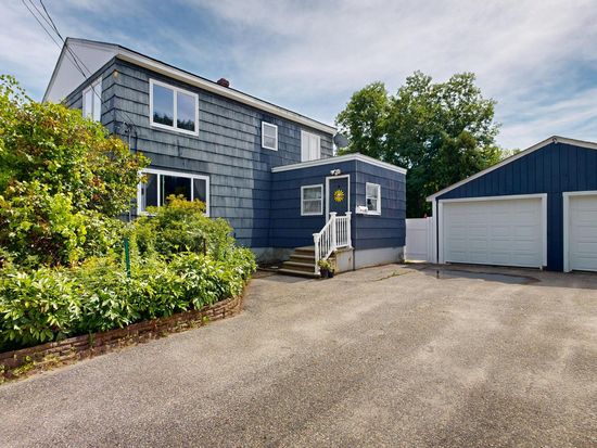45 Hazelhurst Street, Auburn, ME 04210