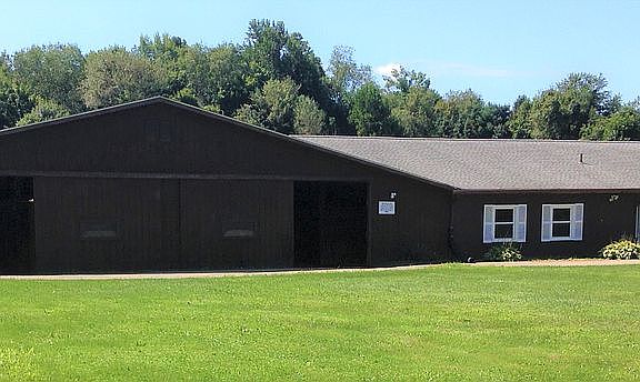 House, Barn , Arena, and Apt