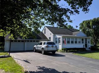 4312 Ridge Rd, Williamson, NY 14589