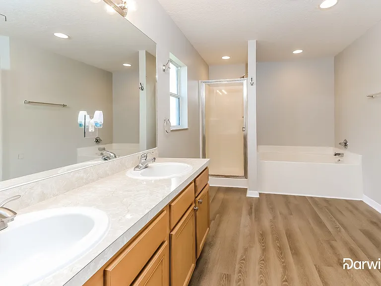 2431 SE Gilbert Ave — Photo 7