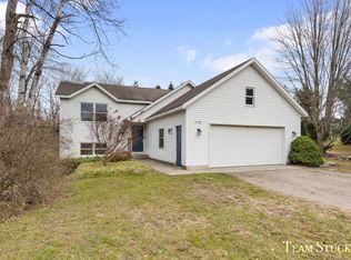 7676 Myers Lake Ave NE, Rockford, MI 49341