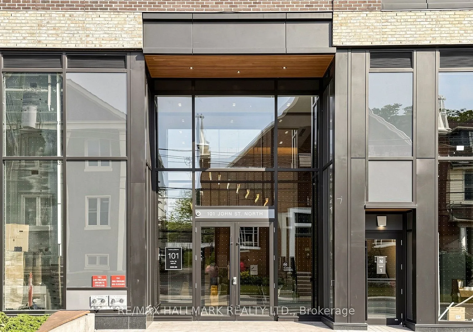 The Design District — Photo 4