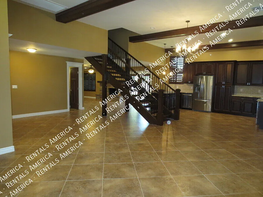 Stunningly Remodeled 4 Bedrm 3 Bath w RV Parking! — Photo 2