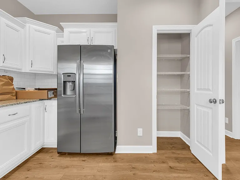 415 Glenstone Springs Dr — Photo 15