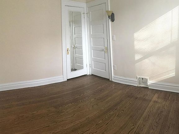 2nd image of 518 N Sheridan Rd #518SHERID2