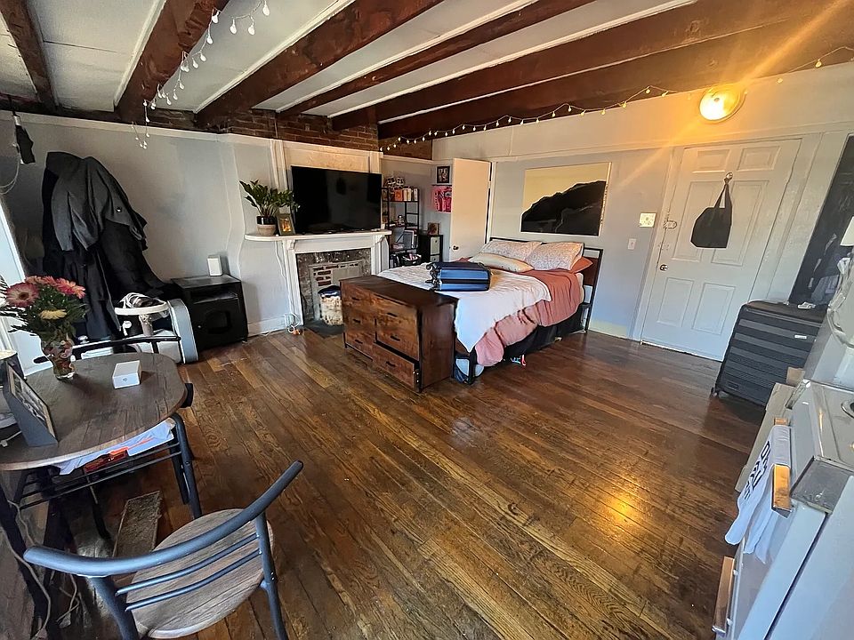 2nd image of 91 Myrtle St #8B