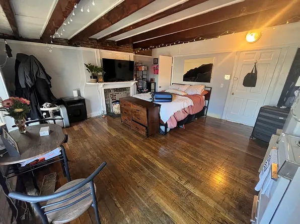 82 Myrtle St APT 3, Boston, MA 02114