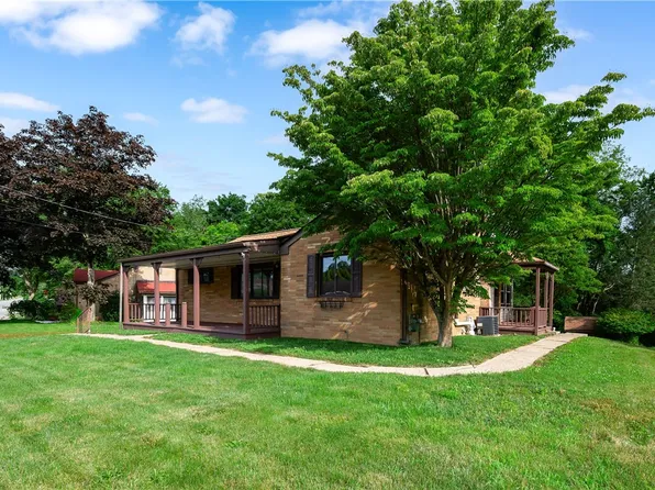 117 Bon Aire Dr, Butler, PA 16001