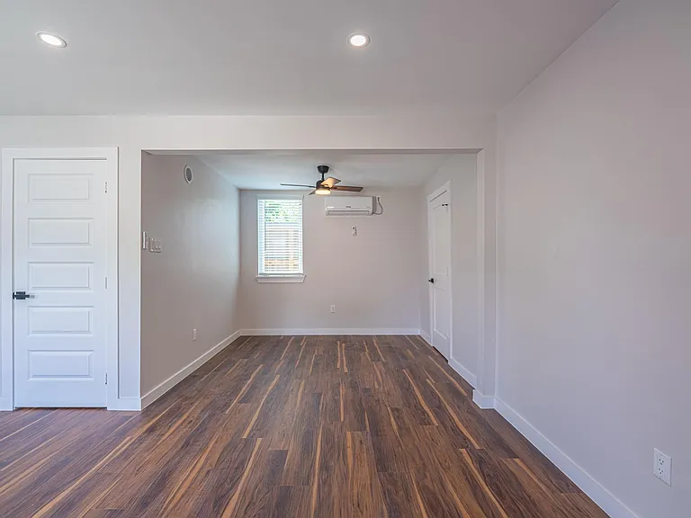 4202 Clay St #E — Photo 14