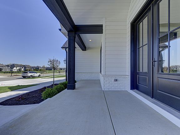 2nd image of 9617 Dunegrass Way St