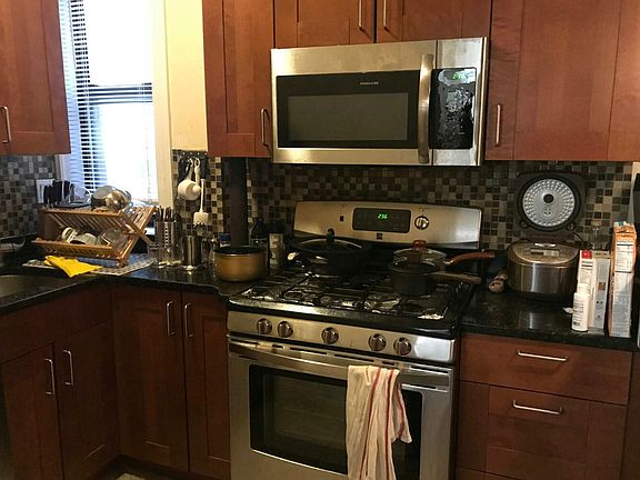 5th image of 15 Park Dr APT 7