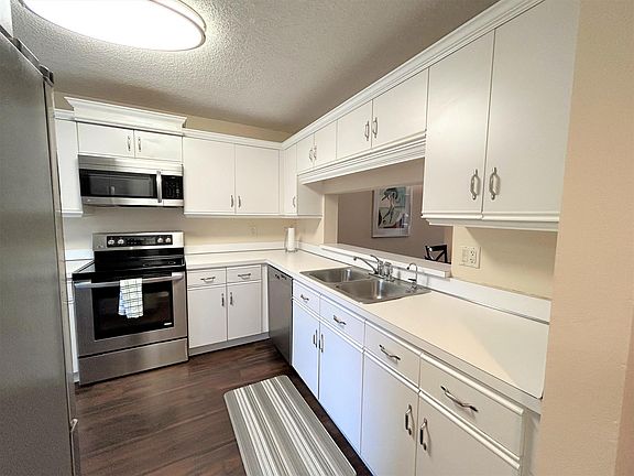3rd image of 4725 Lucerne Lakes Boulevard #309