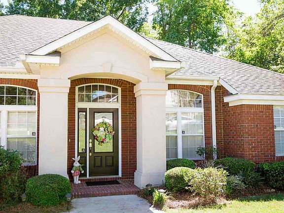 2nd image of 999 Park View Dr