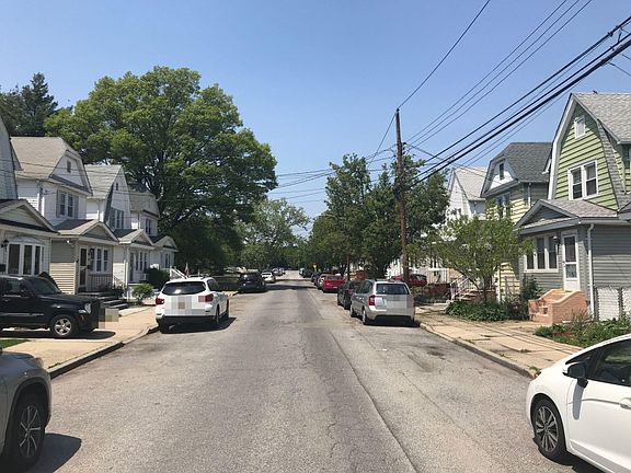 4th image of 92-55 244th St