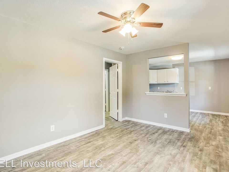 2nd image of 3910 Campbell St #2215