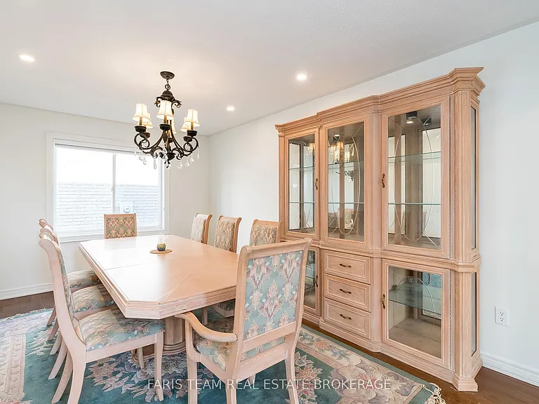 2 Vanessa Dr — Photo 9
