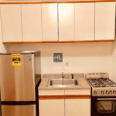 Rented by Highline Residential | media 17