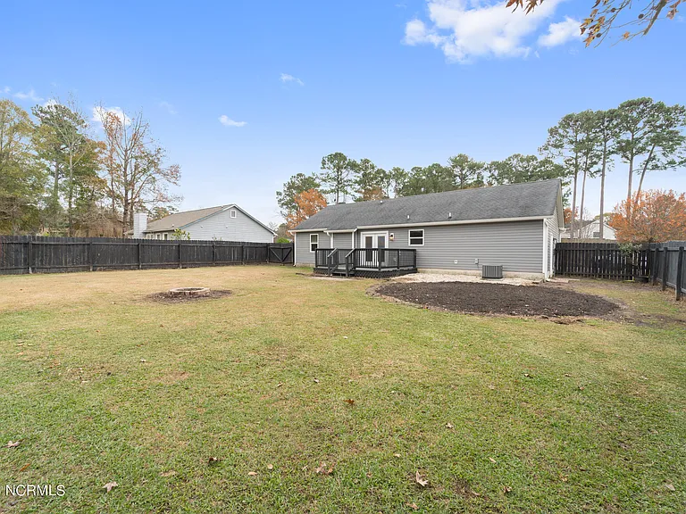 2654 Idlebrook Cir — Photo 16