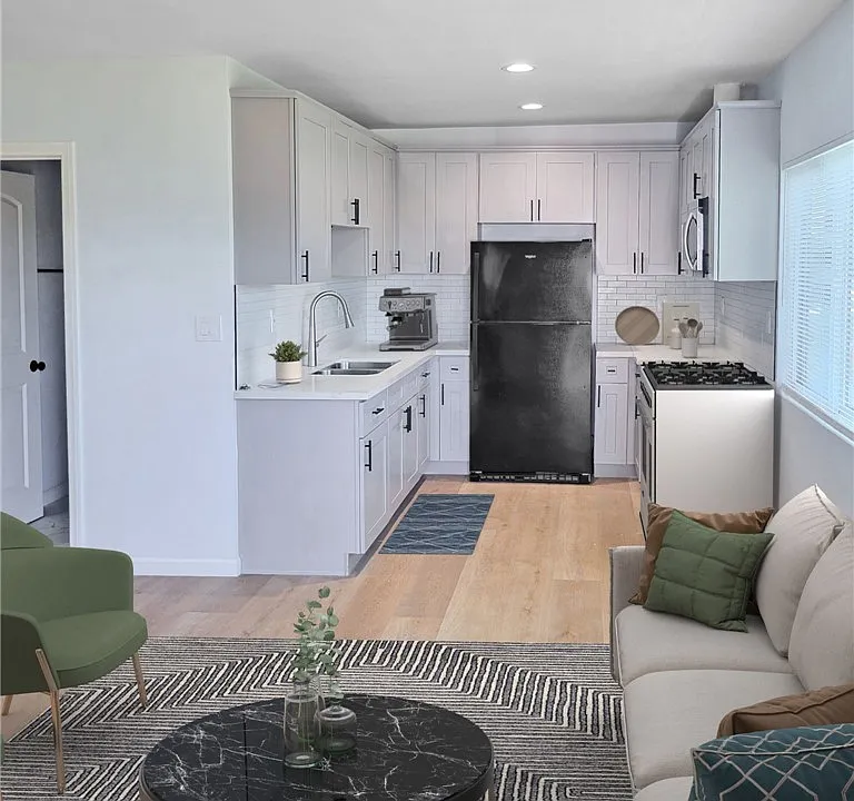 2532 Hauser Blvd #3