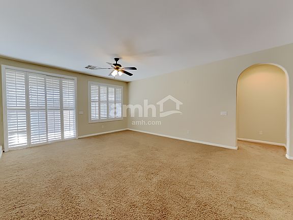 4th image of 681 Bighorn Creek St