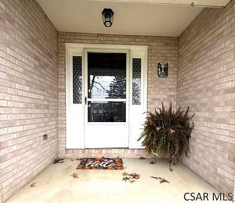 3rd image of 285 Crestview Dr