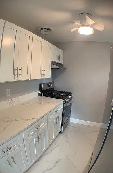 3 bed, 1.5 bath, 1054 sqft, $1,850 — Photo 4
