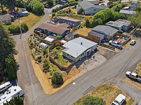 3rd image of 340 16th Ave
