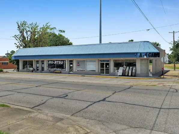 623 & 617 N Main St, Liberty, TX 77575