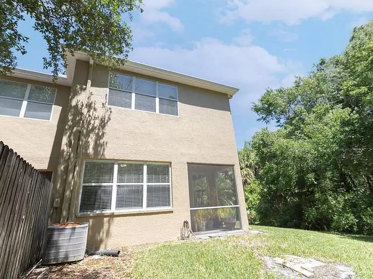 8101 Stone Leaf Ln — Photo 22